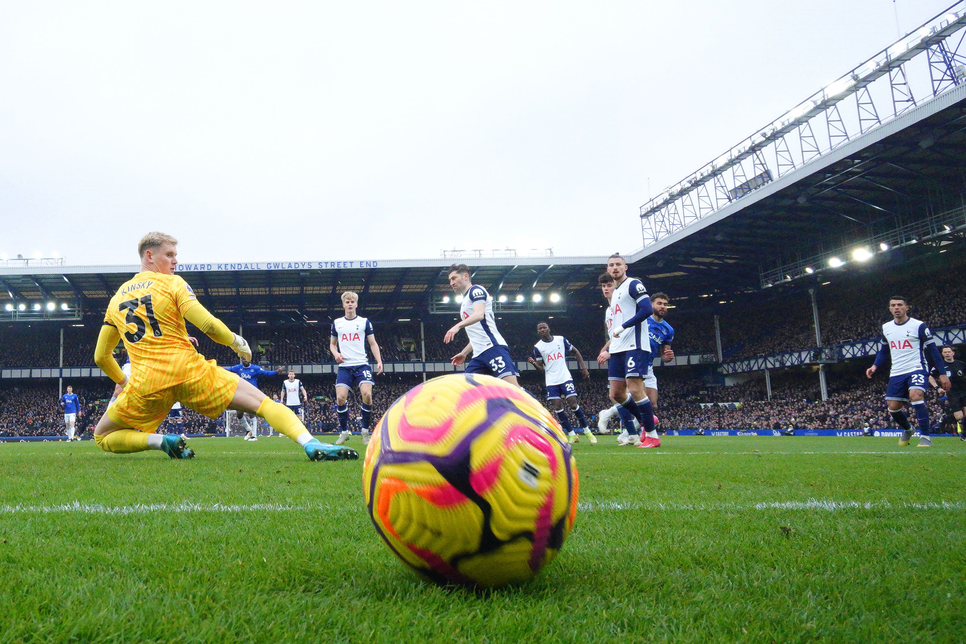 Everton vs Tottenham Preview: Odds, Tips and Prediction