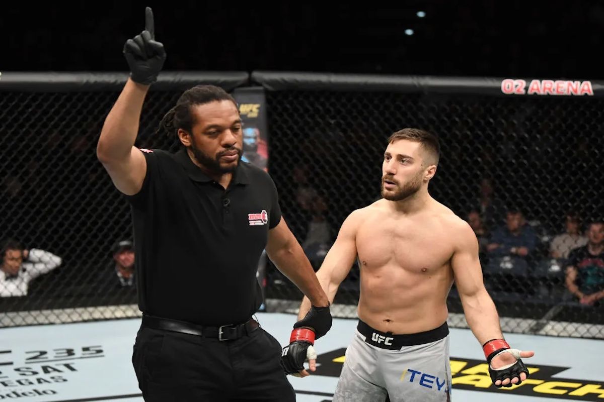 A Beginner's Guide to MMA Rules and Regulations