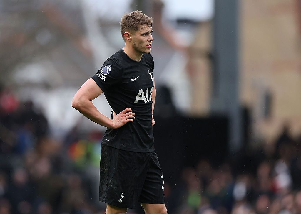 Micky van de Ven Rejects Spurs Contract Talks Amid Real Madrid & Barcelona Interest - sportsboom.co.uk